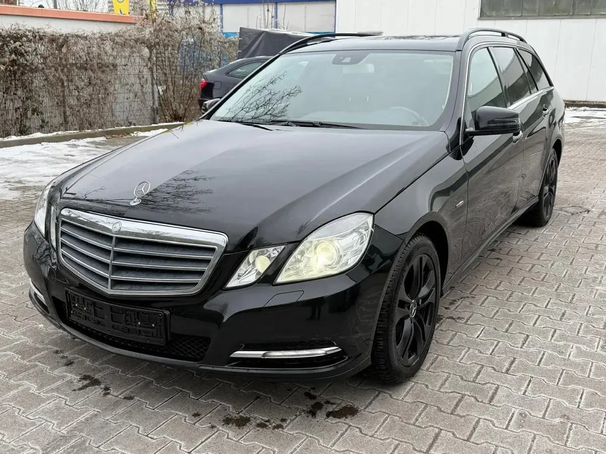Usata Mercedes E250 204 CV (150 kW) 2012 Nero Station wagon