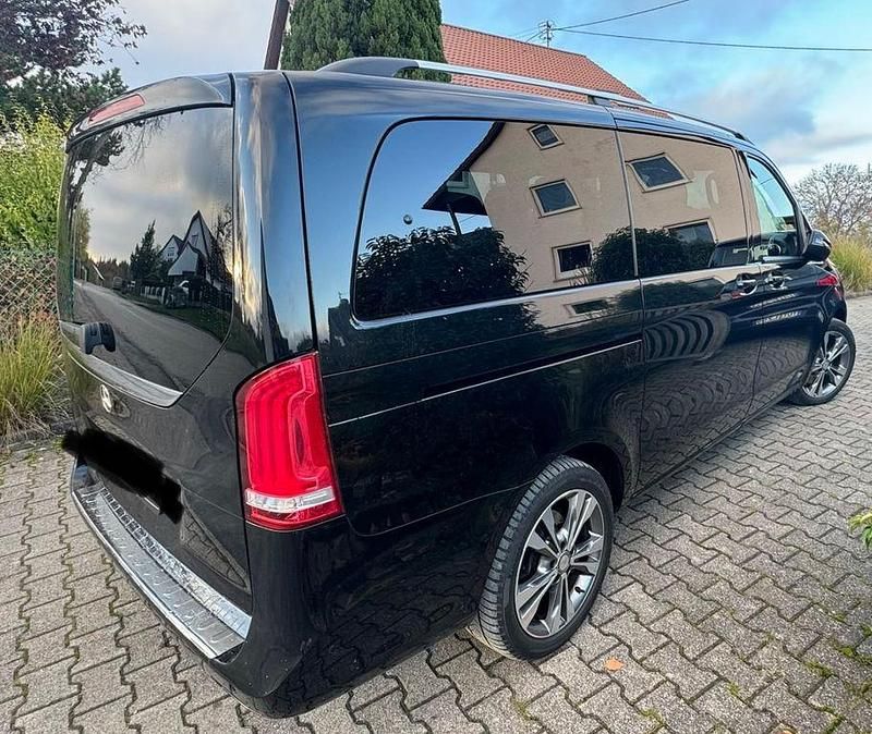 Gebraucht Mercedes V220 Edition 163 PS (119 kW) 2017 Schwarz Van / Kleinbus