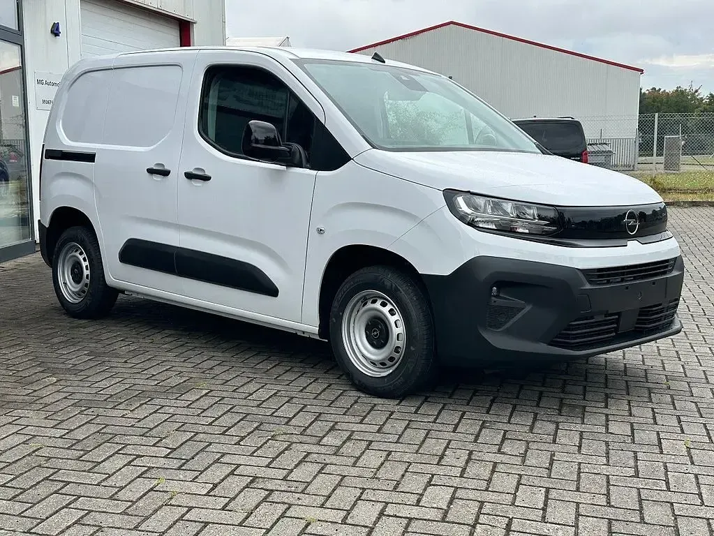 Neu Opel Combo 102 PS (75 kW) 2025 Weiß Van / Kleinbus