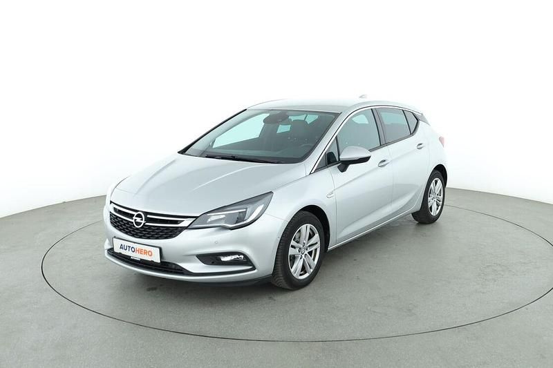 Grau Gebraucht 2016 Opel Astra Innovation Limousine | 11.880 € (Etwas zu teuer) - Bild 1/3