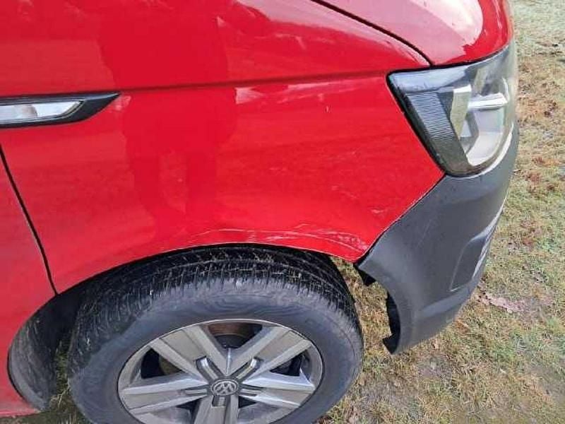 Gebraucht VW T6 150 PS (110 kW) 2017 Rot (kirschrot) Van