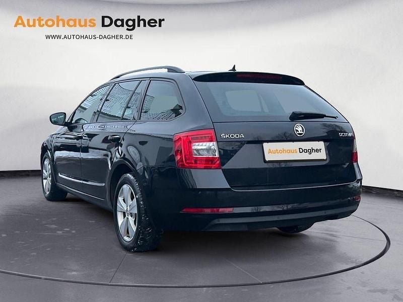 Second-hand Skoda Octavia Soleil 116 CP (85 kW) 2019 Negru Break
