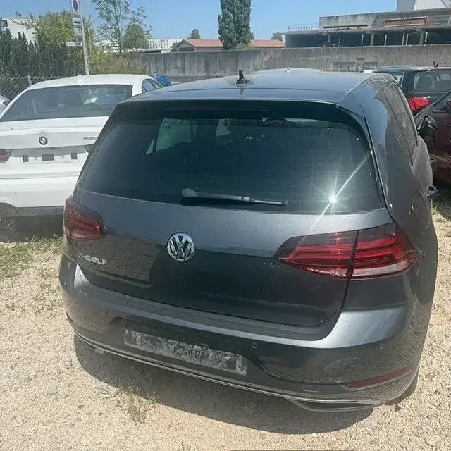 Gebraucht VW e-Golf 100 kW (136 PS) 2017 Grau Kleinwagen