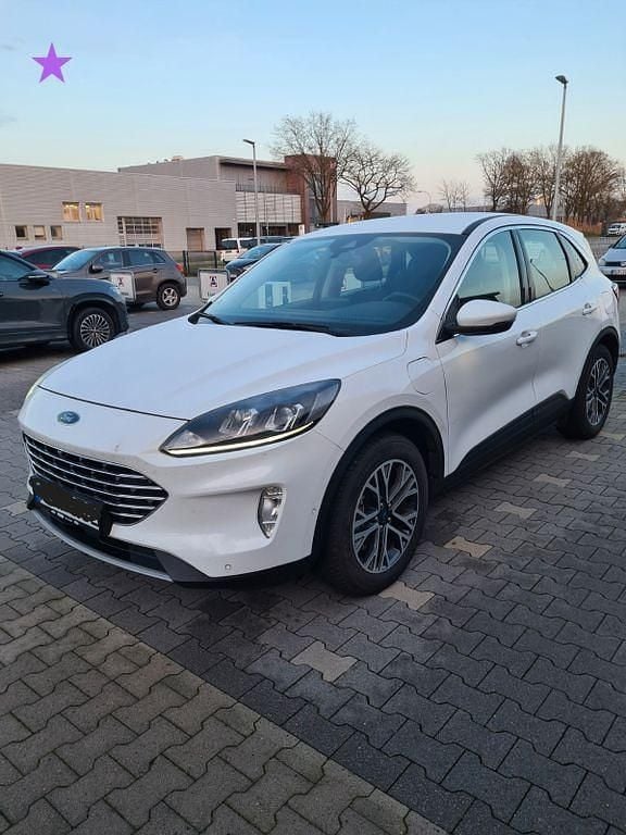 Gebraucht Ford Kuga Titanium 224 PS (164 kW) 2020 Weiß SUV