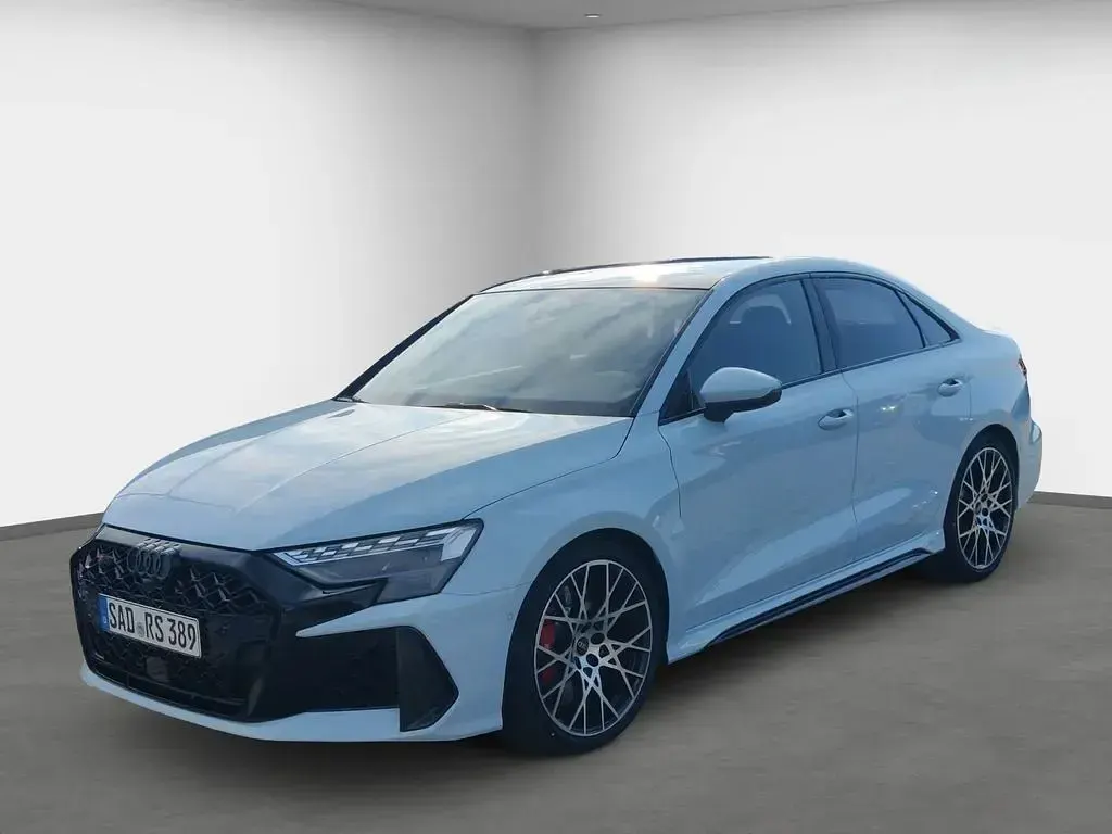 Gebraucht Audi RS3 Sport 400 PS (294 kW) 2026 Kumulusblau uni audi exclusive Limousine
