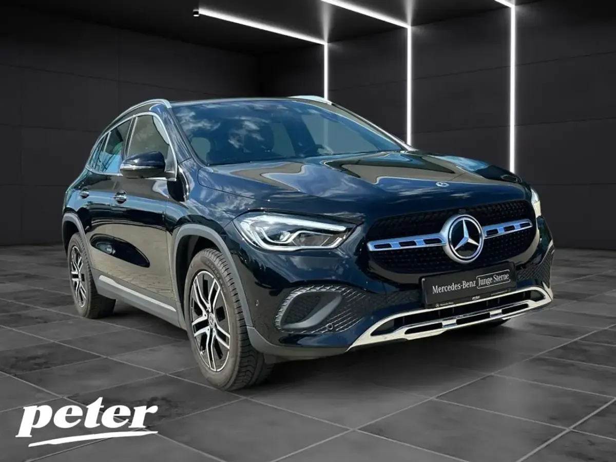 Gebraucht Mercedes GLA180 Progressive 136 PS (100 kW) 2021 Nachtschwarz uni SUV