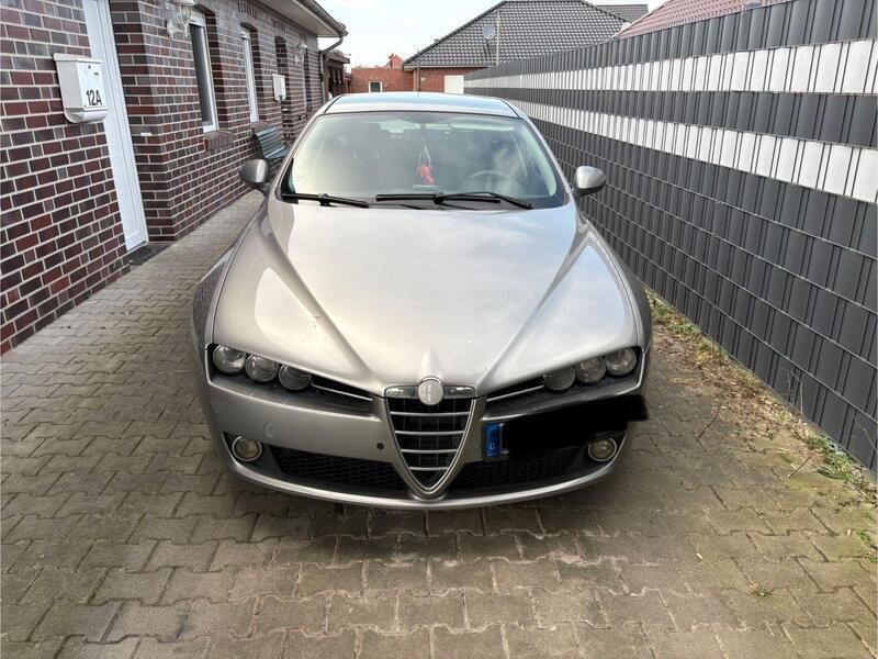 Silber Gebraucht 2006 Alfa Romeo 159 Kombi | 2.800 € (Fairer Preis) - Bild 1/4