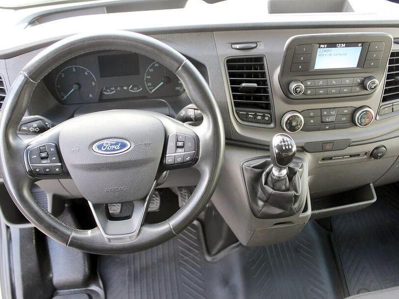 Gebraucht Ford Transit Trend 131 PS (96 kW) 2022 Weiss Van