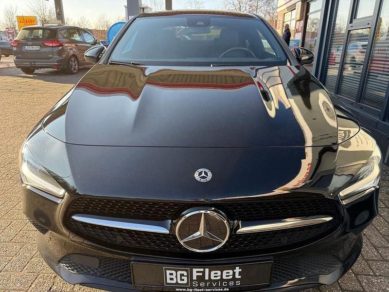 Gebraucht Mercedes CLA200 Progressive 150 PS (110 kW) 2022 Schwarz Limousine