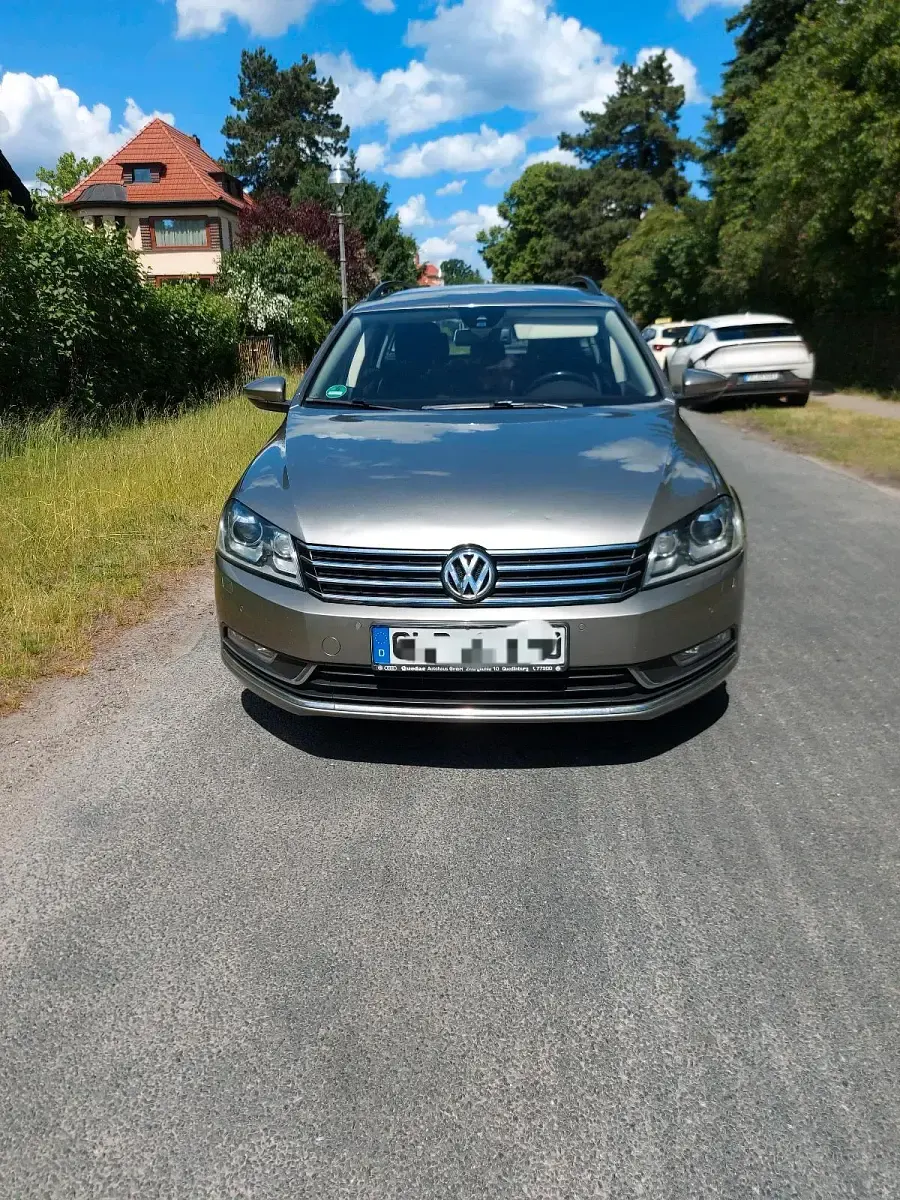 Gebraucht VW Passat 140 PS (102 kW) 2012 Braun Kombi