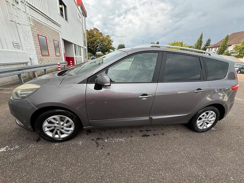 Grau Gebraucht 2014 Renault Grand Scénic III Van / Kleinbus | 5.500 € (Fairer Preis) - Bild 1/4