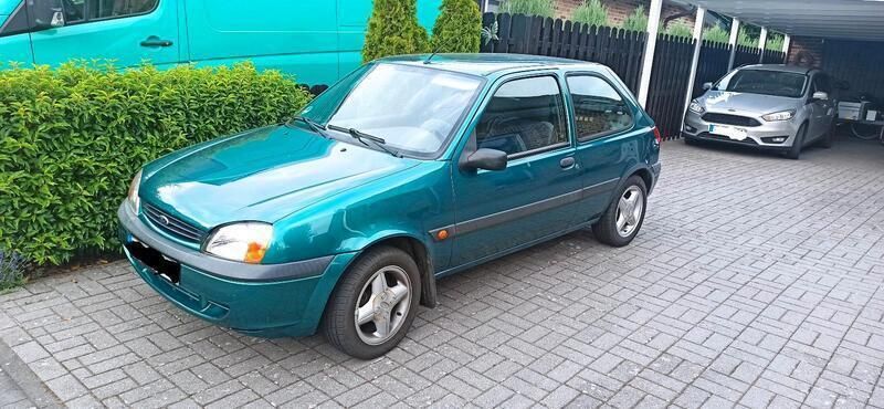 Grün Gebraucht 1999 Ford Fiesta Kleinwagen | 750 € - Bild 1/4