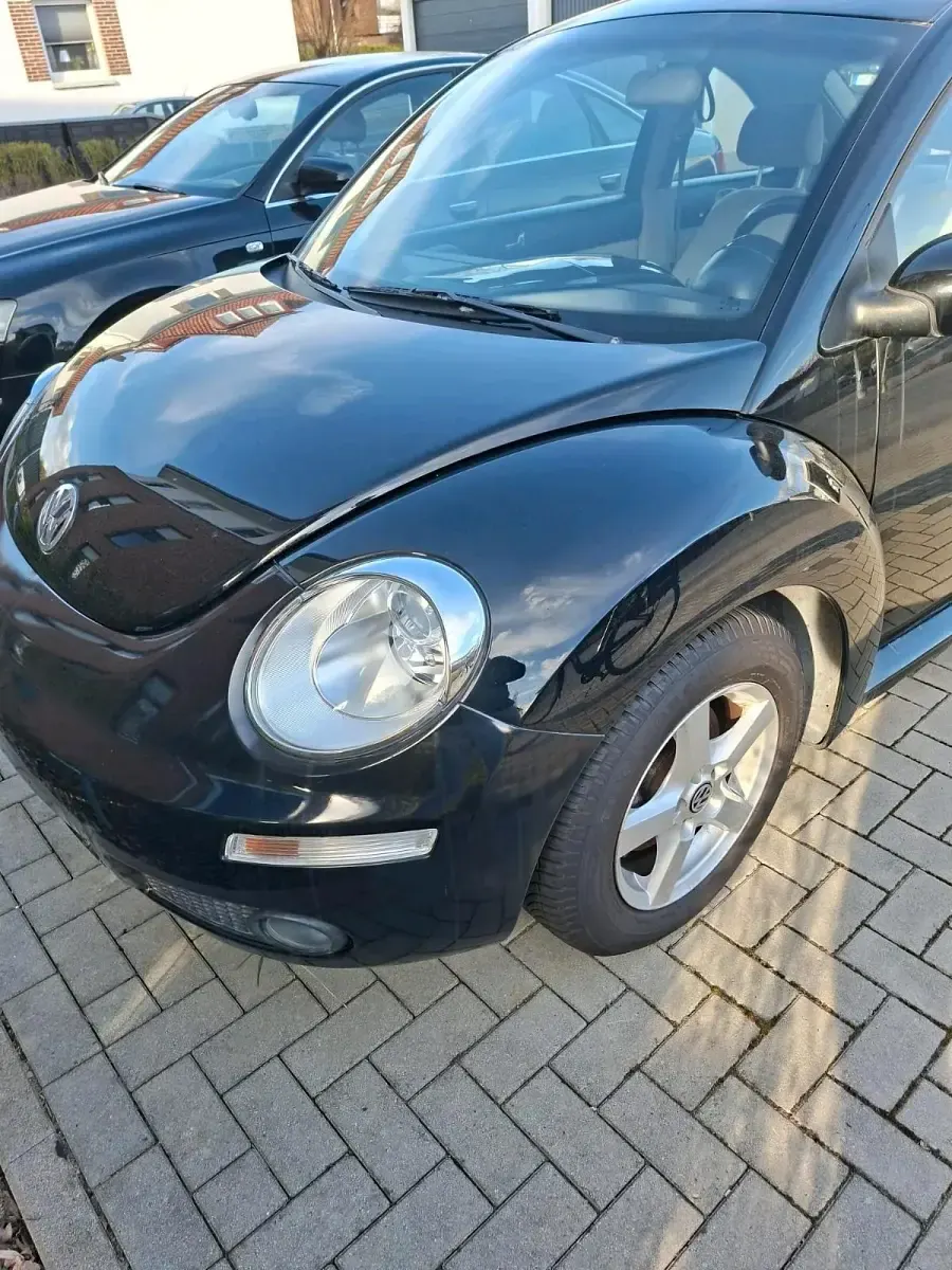 Gebraucht VW New Beetle 116 PS (85 kW) 2006 Schwarz Kleinwagen