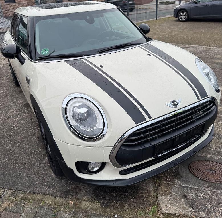 Weiß Gebraucht 2016 Mini One Clubman Kombi | 10.900 € (Fairer Preis) - Bild 1/4