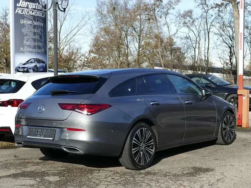 Gebraucht Mercedes CLA220 190 PS (139 kW) 2023 Grau Limousine