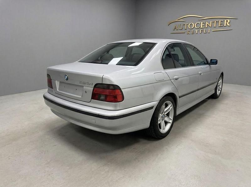 Gebraucht BMW 528 Sport Line 193 PS (141 kW) 2000 Silber Limousine