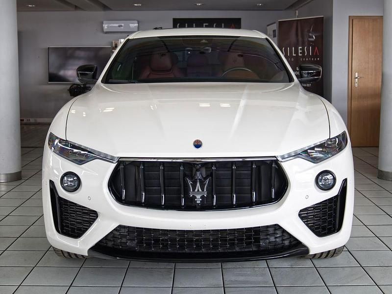 Gebraucht Maserati Levante 430 PS (316 kW) 2021 Weiß SUV