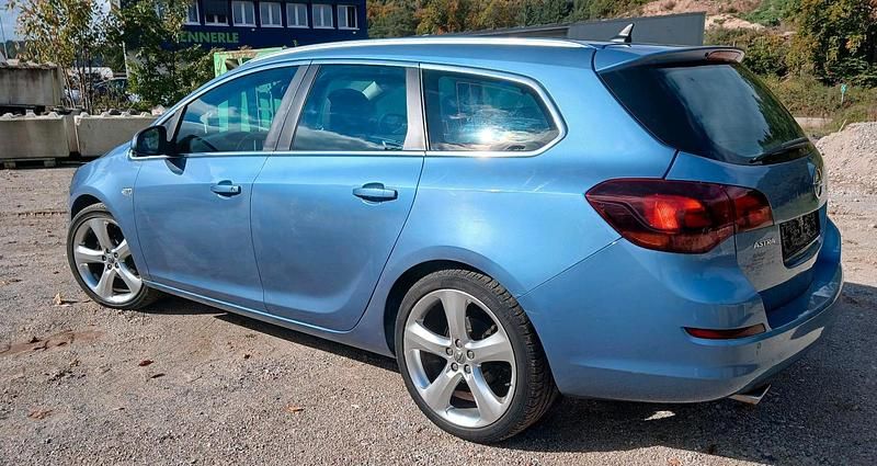 Gebraucht 2011 Opel Astra Kombi | 2.750 € (Superpreis) - Bild 1/4