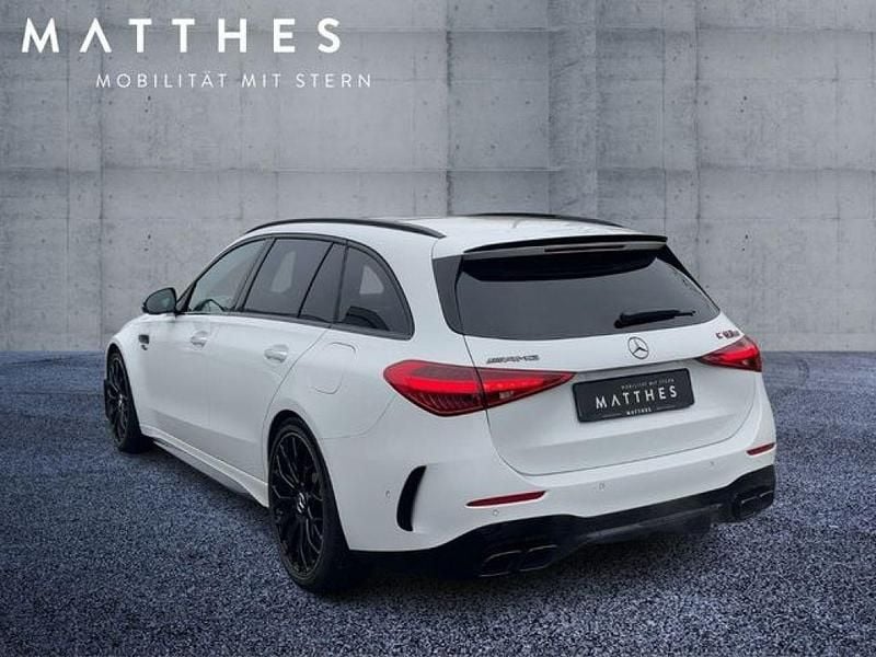 Gebraucht Mercedes C63S AMG 476 PS (350 kW) 2024 Manufaktur opalithweiß bright (metallic) Kombi
