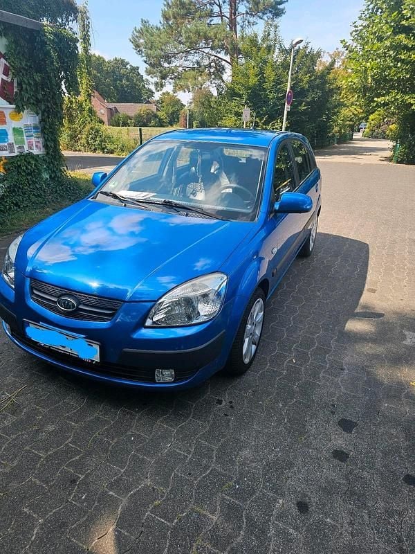 Blau Gebraucht 2009 Kia Rio Kleinwagen | 2.300 € (Fairer Preis) - Bild 1/4