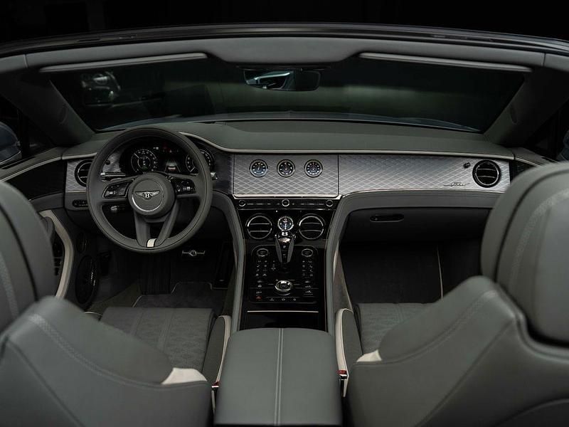 Gebraucht Bentley Continental 782 PS (575 kW) 2025 Silber Limousine