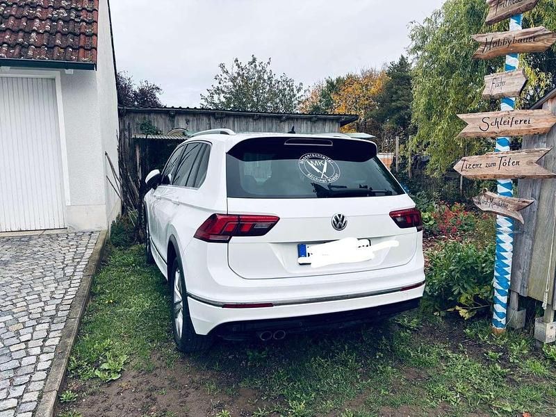 Weiß Gebraucht 2018 VW Tiguan R-line SUV | 27.500 € (Fairer Preis) - Bild 1/4