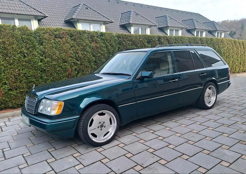 Second-hand Mercedes E320 220 CP (161 kW) 1995 Verde Break