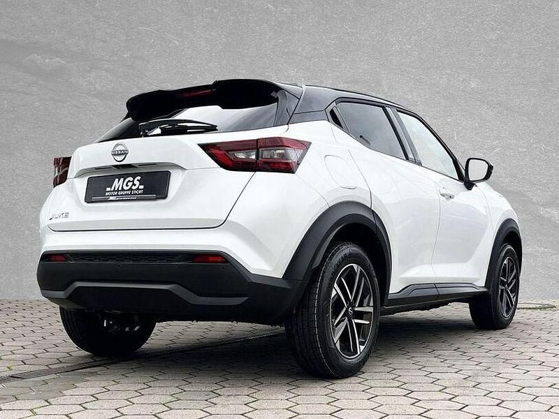 Neu Nissan Juke N-Connecta 114 PS (83 kW) 2025 White / black SUV