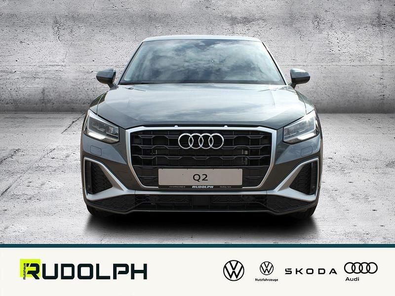 Neu Audi Q2 S-Line 150 PS (110 kW) 2026 Grau SUV