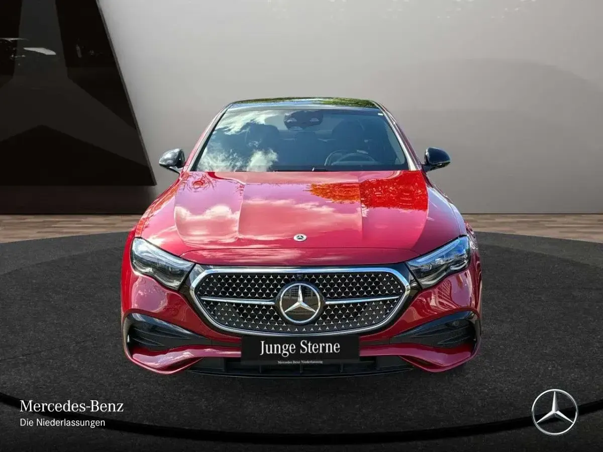 Gebraucht Mercedes E450 AMG 367 PS (269 kW) 2025 Rot Limousine