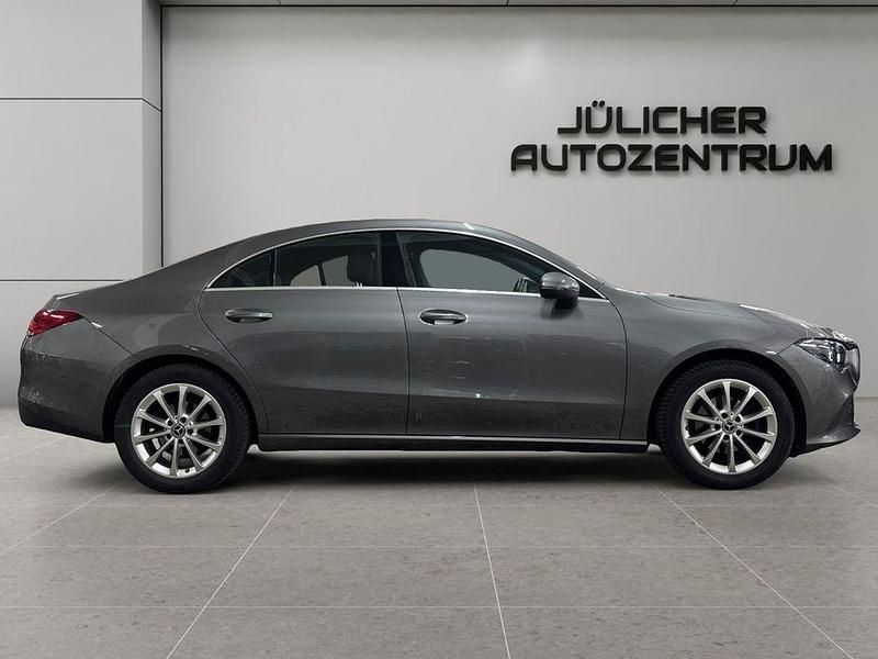 Gebraucht Mercedes CLA180 136 PS (100 kW) 2020 Grau Limousine