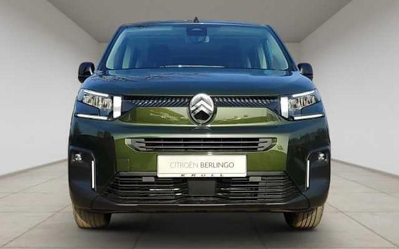 Neu Citroën Berlingo Start 130 PS (95 kW) 2026 Grün Van / Kleinbus