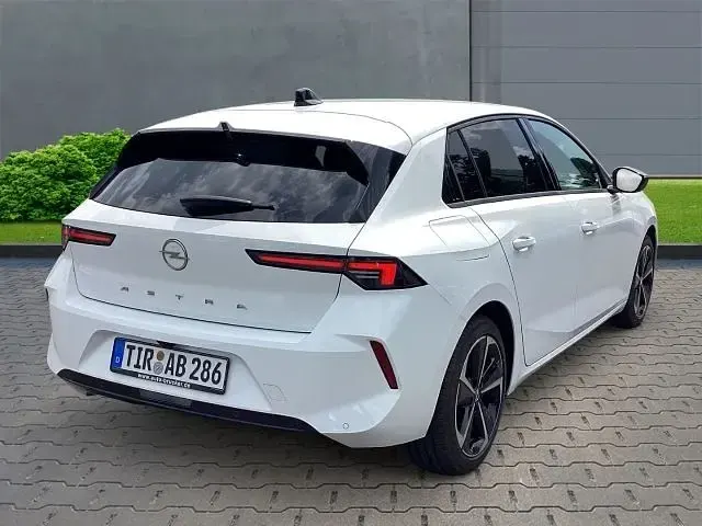 Gebraucht Opel Astra Elegance 131 PS (96 kW) 2023 Kleinwagen