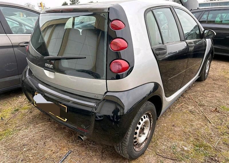 Gebraucht Smart ForFour Basis 109 PS (80 kW) 2004 Schwarz Kleinwagen
