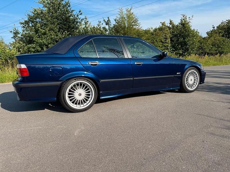 Blau Gebraucht 1994 BMW 328 Cabriolet Cabrio | 28.500 € - Bild 1/4