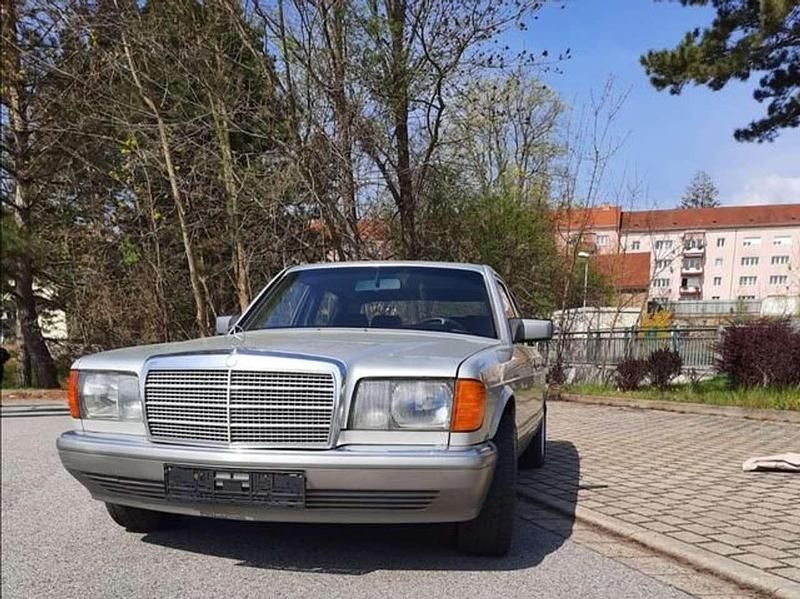 Grau Gebraucht 1985 Mercedes S420 SE Limousine | 3.900 € - Bild 1/4