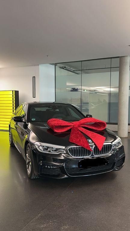 Second-hand BMW 530 Performance 252 CP (185 kW) 2020 Negru Berlinǎ