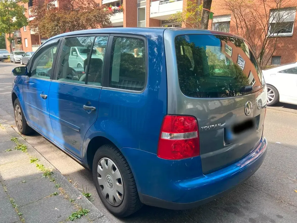 Gebraucht VW Touran 105 PS (77 kW) 2005 Blau Van / Kleinbus