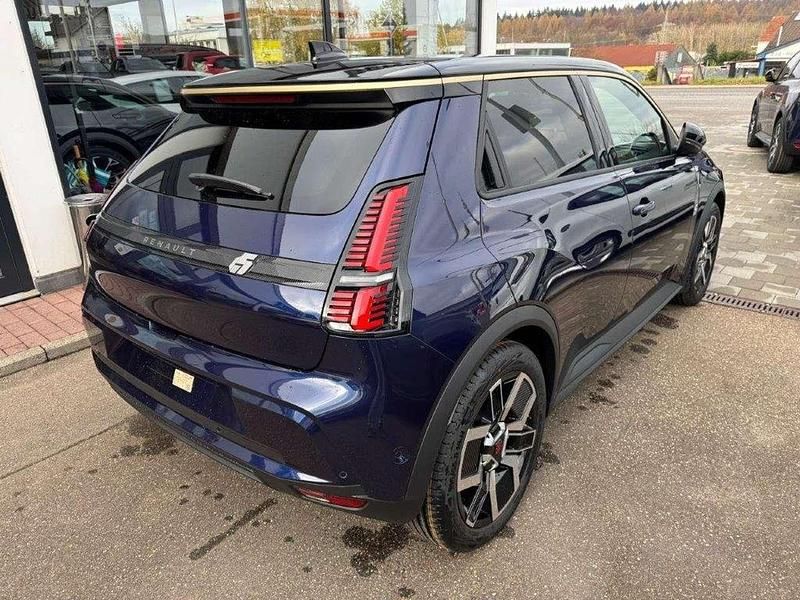 Gebraucht Renault 5 E-Tech Komfort 77 kW (106 PS) 2024 Nacht blau Kleinwagen