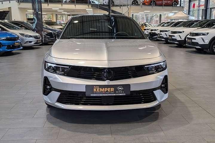 Gebraucht Opel Astra 131 PS (96 kW) 2024 Grau Limousine