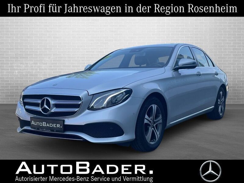 775 iridiumsilber (metallic) Gebraucht 2018 Mercedes E200 Avantgarde Limousine | 27.995 € (Fairer Preis) - Bild 1/4