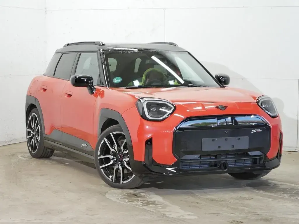 Usata Mini Aceman 160 kW (218 CV) 2025 Rosso SUV