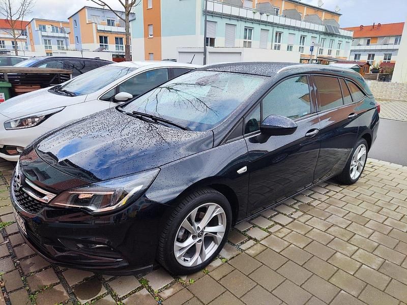 Gebraucht Opel Astra 125 PS (91 kW) 2017 Andere farben Kombi