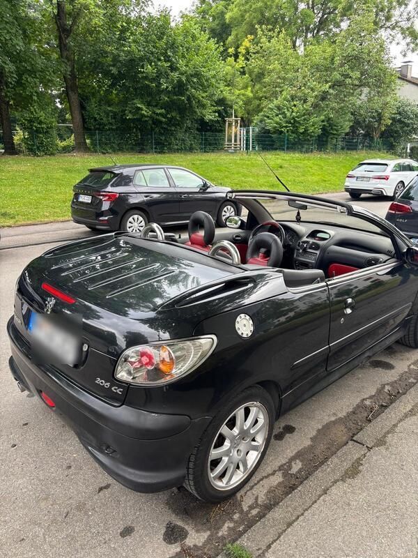 Schwarz Gebraucht 2004 Peugeot 206 CC Cabrio | 900 € (Superpreis) - Bild 1/4