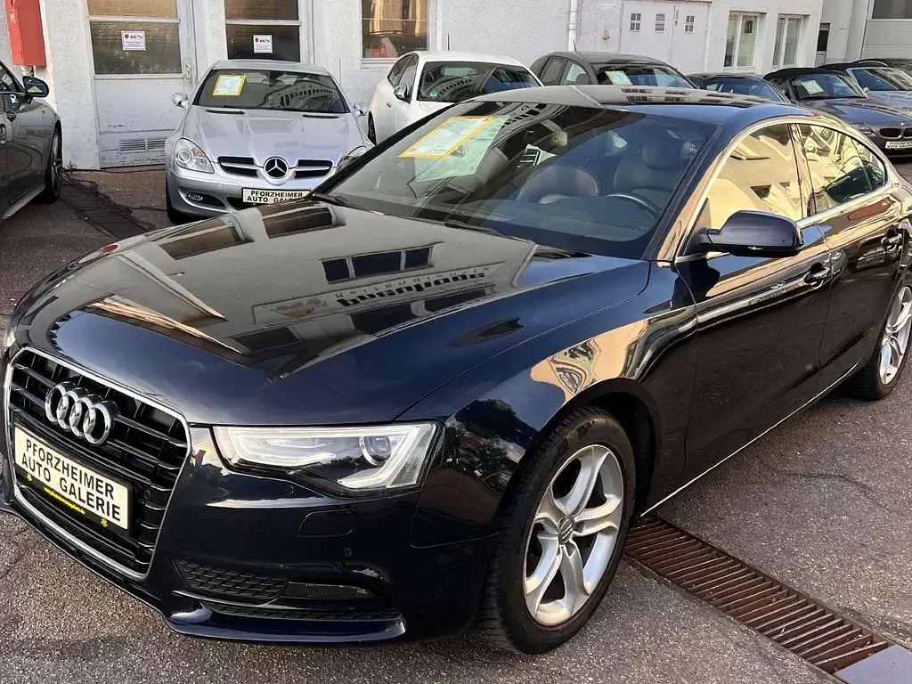 Gebraucht Audi A5 Sportback Sport 144 PS (105 kW) 2015 Mondscheinblau metallic Kleinwagen
