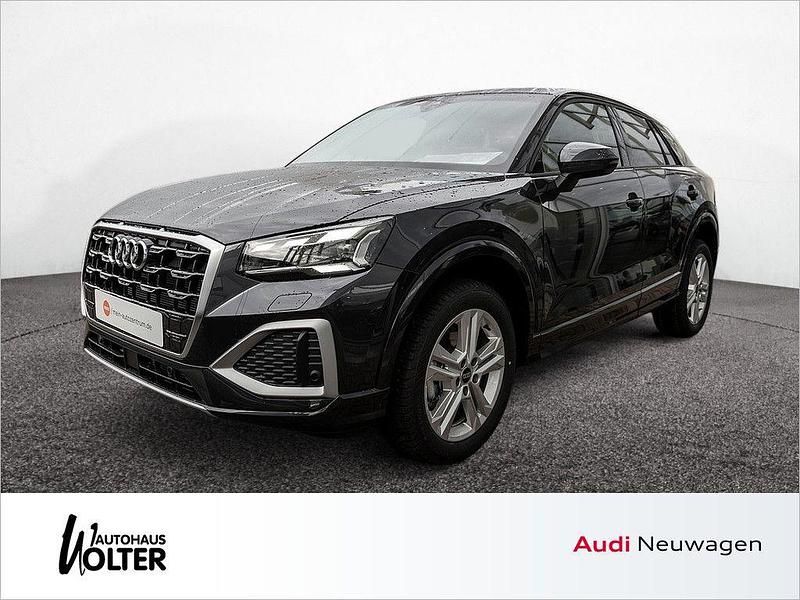 Manhattangrau Neu 2025 Audi Q2 Advanced SUV | 43.088 € (Teuer) - Bild 1/4