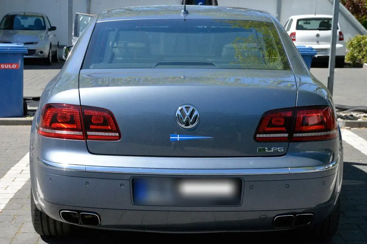 Gebraucht VW Phaeton Exclusive 334 PS (245 kW) 2015 Grau Limousine