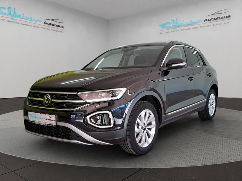 Gebraucht VW T-Roc Style 110 PS (80 kW) 2022 Deep black perleffekt (schwarz), perleffekt SUV