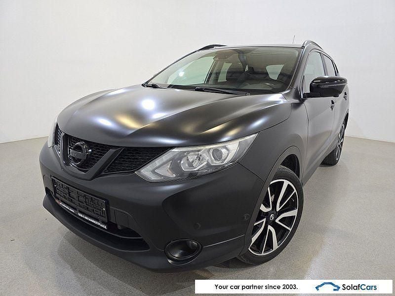 Gebraucht Nissan Qashqai Acenta 116 PS (85 kW) 2017 Weiß SUV