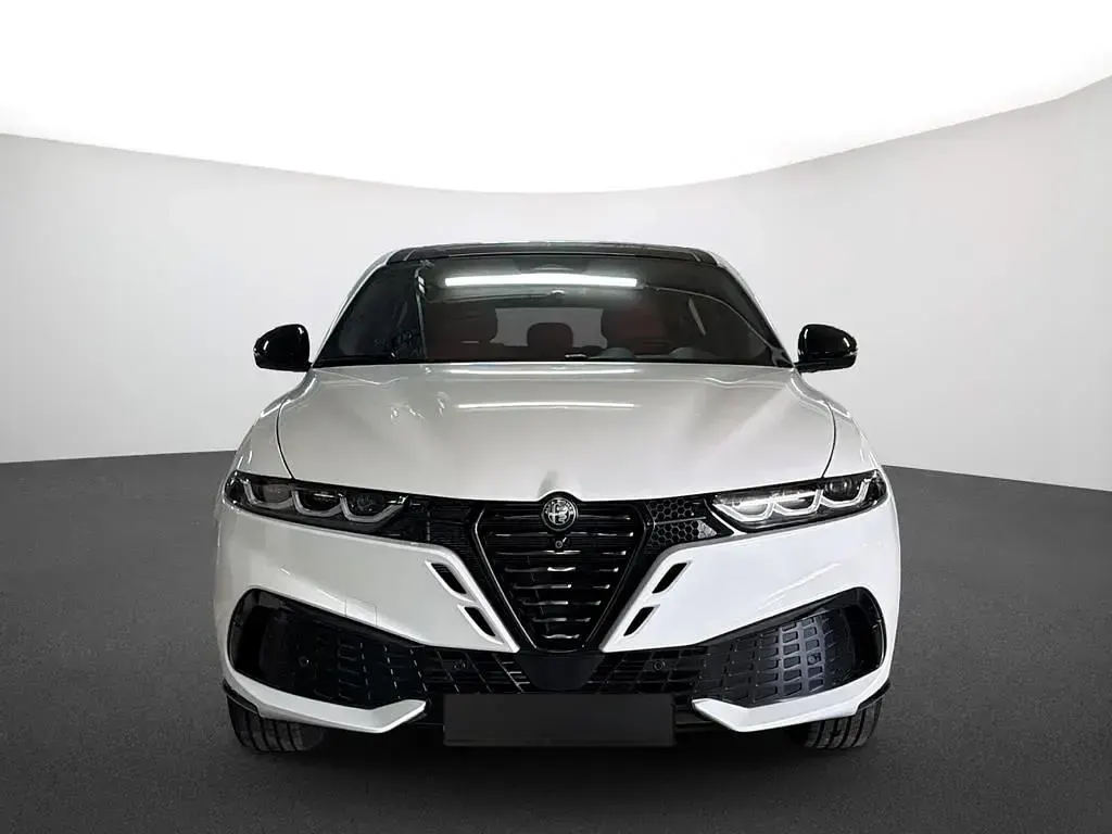 Neu Alfa Romeo Tonale Veloce 174 PS (127 kW) 2026 Weiß SUV